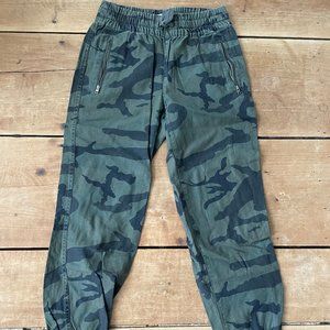 camo cargo pants